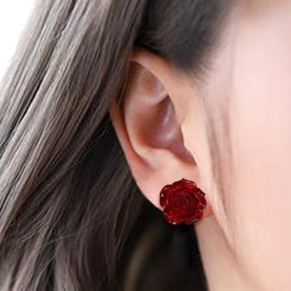 Blood Red Resin Rose Earrings Carved Flower 3D Realistic Flowers New - Picture 2 of 8